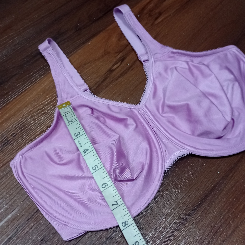 Wacoal Basic Beauty Full Figure Seamless Underwire Bra In Lilac - Picture 6 of 9